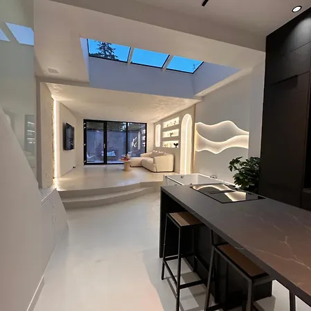 Capsule Cine Glisse - Cinema - Balneo - Garage فيلة روبيه