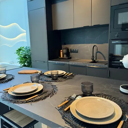 Capsule Cine Glisse - Cinema - Balneo - Garage روبيه