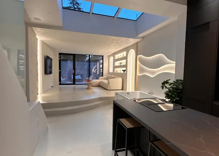 Capsule Ciné Glisse - Cinéma - Balnéo - Garage Villa Roubaix