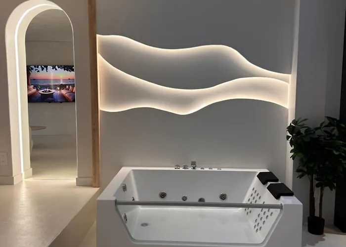 Capsule Ciné Glisse - Cinéma - Balnéo - Garage Villa *