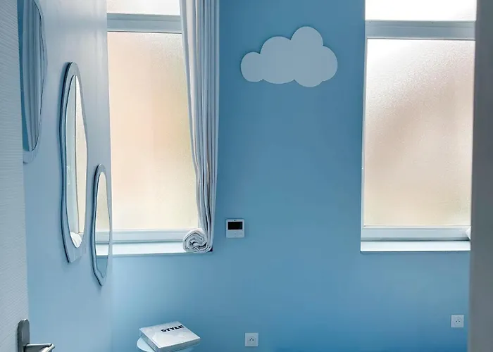 Capsule Ciné Glisse - Cinéma - Balnéo - Garage